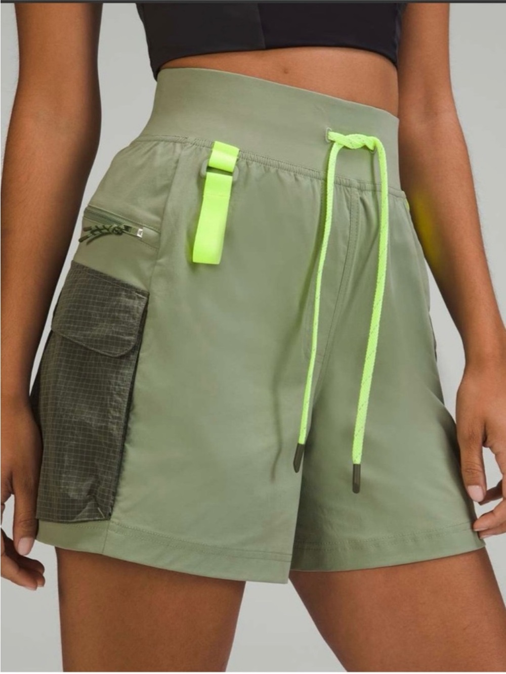 Lululemon Green Cargo Shorts NWOT